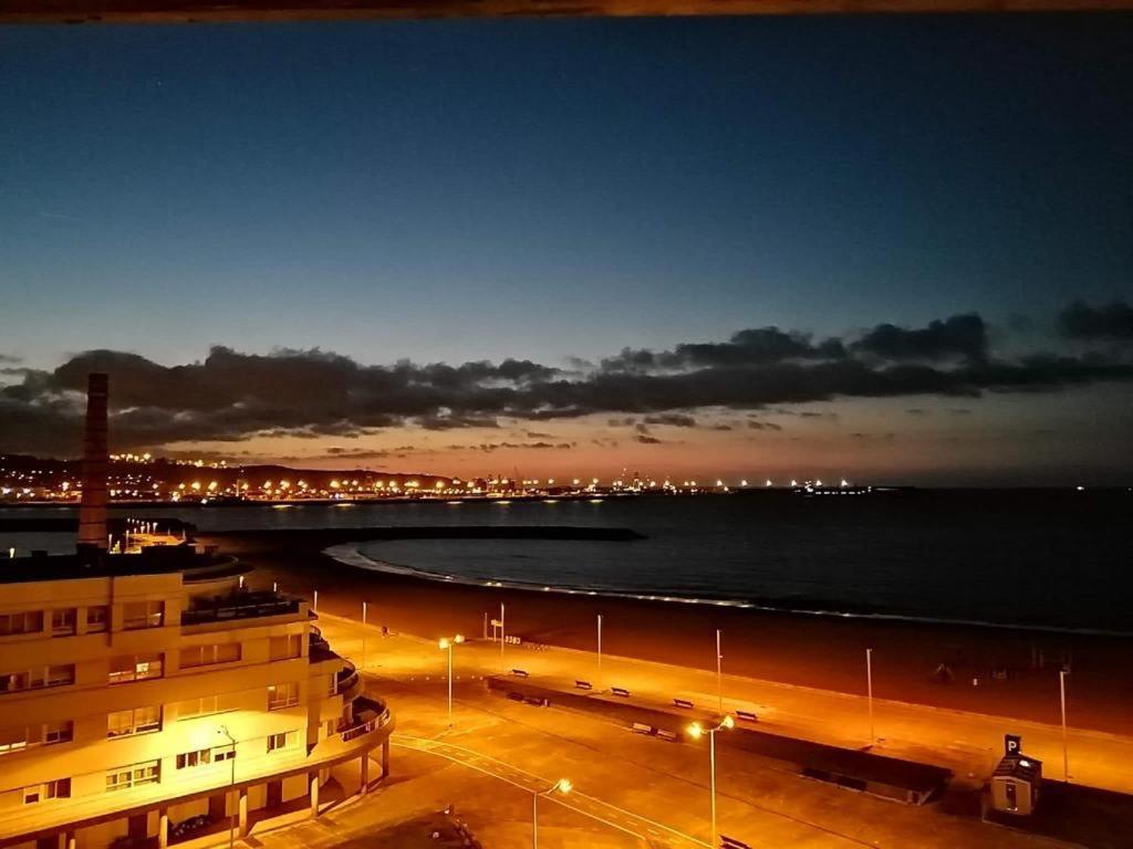 El Sexto De La Playa + Parking Gratis Appartement Gijón Buitenkant foto